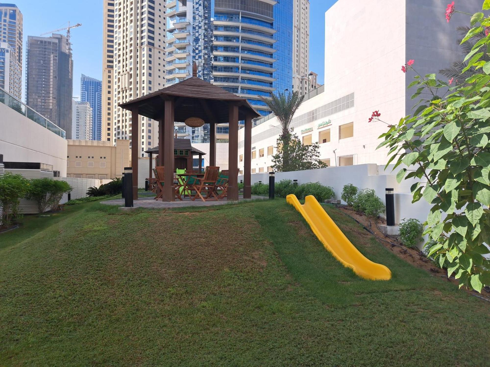 Barcelo Residences Dubai Marina Екстер'єр фото